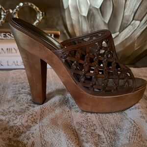 NINE WEST wooden open toe mules